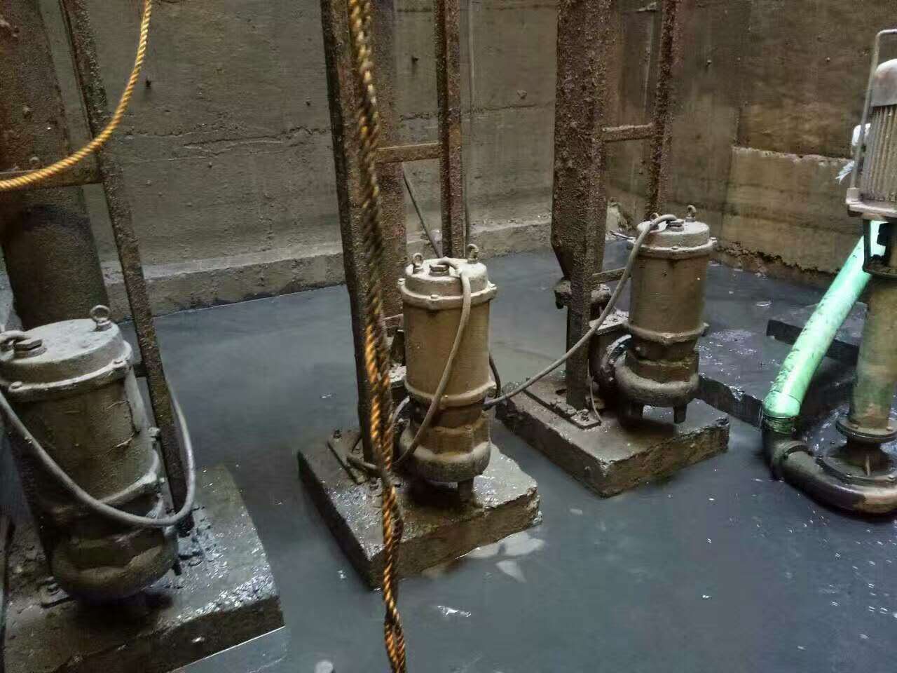 象州污水池清理